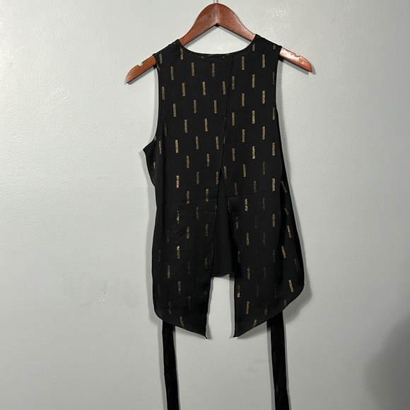 Express Black Satin Gold Shimmer Print Sleeveless Back Tie Top Blouse size XS - Picture 7 of 16